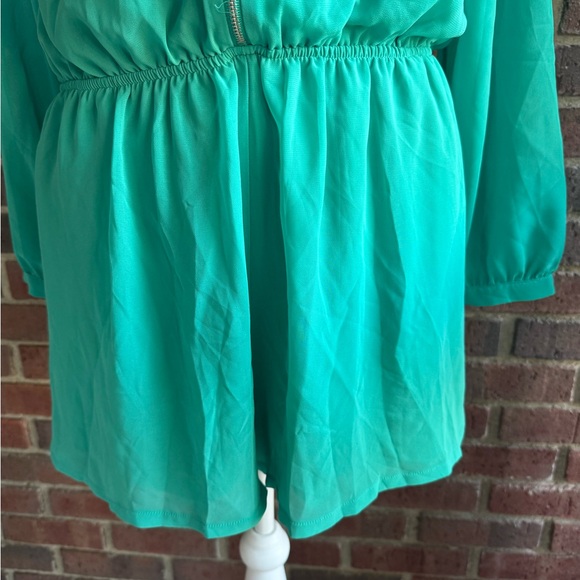 Express Romper - Picture 4 of 8